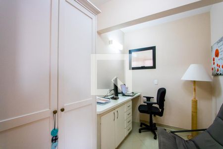 Apartamento à venda com 170m², 3 quartos e 2 vagasEscritório