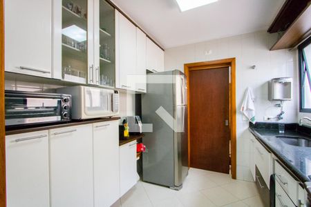 Apartamento à venda com 170m², 3 quartos e 2 vagasCozinha