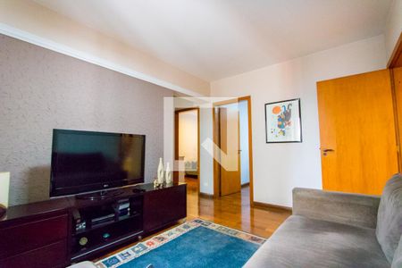 Sala de TV de apartamento à venda com 3 quartos, 170m² em Vila Bastos, Santo André