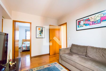 Sala de TV de apartamento à venda com 3 quartos, 170m² em Vila Bastos, Santo André