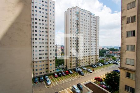 Vista da sala de apartamento para alugar com 2 quartos, 36m² em Parque São Vicente, Santo André