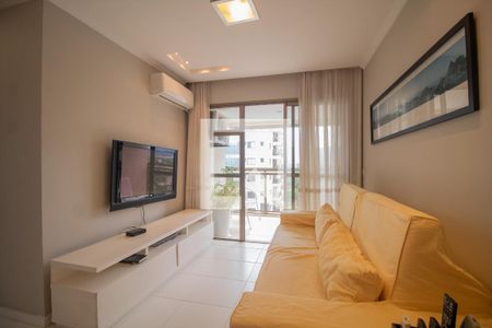 Sala  de apartamento para alugar com 2 quartos, 60m² em Recreio dos Bandeirantes, Rio de Janeiro