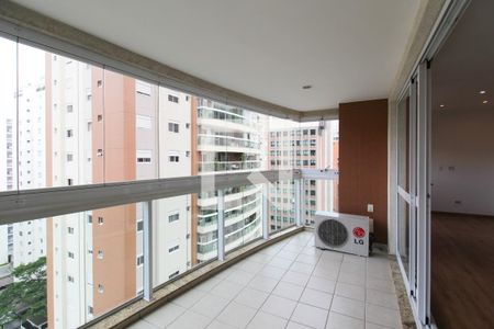 Varanda  de apartamento para alugar com 2 quartos, 90m² em Vila Olímpia, São Paulo