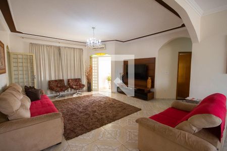 Sala de casa para alugar com 3 quartos, 250m² em Vila Virginia, Ribeirão Preto