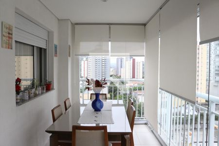 Sacada de apartamento à venda com 2 quartos, 74m² em Tatuapé, São Paulo