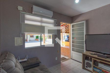 Detalhe da Sala de casa de condomínio à venda com 2 quartos, 45m² em Rio Branco, Canoas
