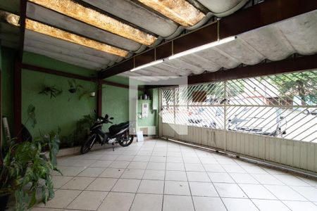 Casa à venda com 127m², 4 quartos e 2 vagas Casa à venda com 127m², 4 quartos e 2 vagasGaragem