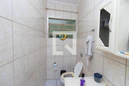 Casa à venda com 127m², 4 quartos e 2 vagas Casa à venda com 127m², 4 quartos e 2 vagasLavabo