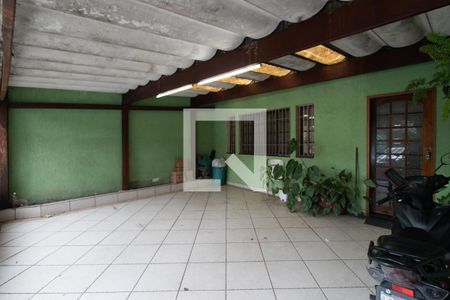 Casa à venda com 127m², 4 quartos e 2 vagas Casa à venda com 127m², 4 quartos e 2 vagasGaragem