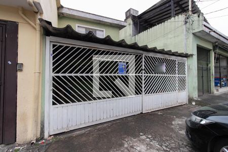 Casa à venda com 127m², 4 quartos e 2 vagas Casa à venda com 127m², 4 quartos e 2 vagasFachada