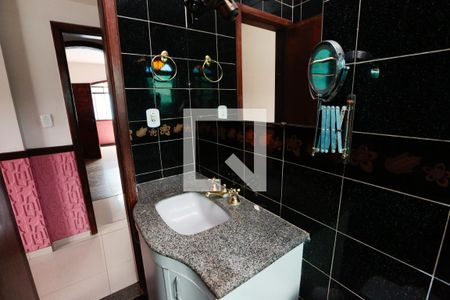 Casa à venda com 364m², 5 quartos e 2 vagasBanheiro da Suíte