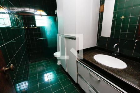 Casa à venda com 364m², 5 quartos e 2 vagasBanheiro Social