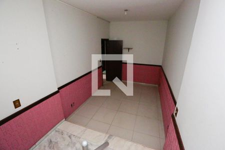 Casa à venda com 364m², 5 quartos e 2 vagasEscada