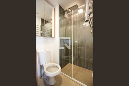Banheiro de kitnet/studio para alugar com 1 quarto, 32m² em Vila Olímpia, São Paulo