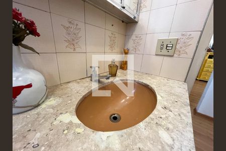 Apartamento para alugar com 70m², 2 quartos e 1 vagaBanheiro 