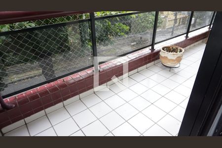 Apartamento à venda com 95m², 4 quartos e 1 vagaQuarto 2 varanda