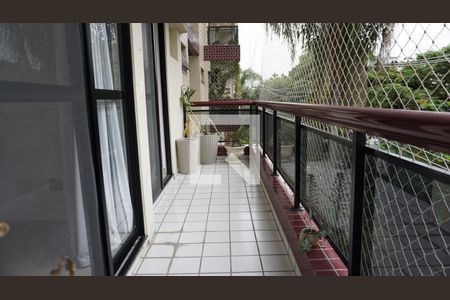 Apartamento à venda com 95m², 4 quartos e 1 vagaVaranda Sala