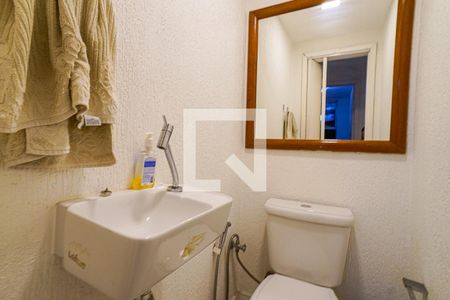 Banheiro de apartamento à venda com 3 quartos, 230m² em Ingá, Niterói