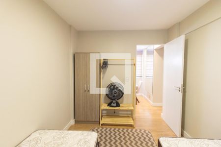 Quarto 1 de apartamento para alugar com 3 quartos, 70m² em Portão, Curitiba