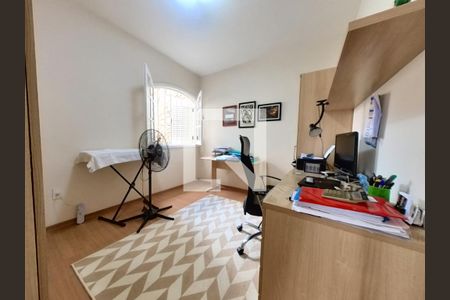 Casa à venda com 350m², 5 quartos e 5 vagasQuarto 4