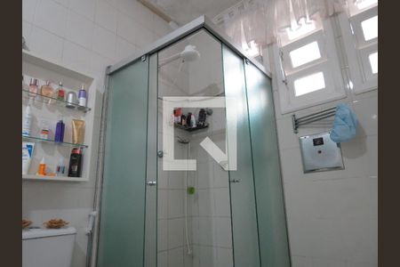 Casa à venda com 350m², 5 quartos e 5 vagasBanheiro Quarto 1 - Box