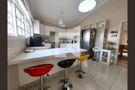 Casa à venda com 350m², 5 quartos e 5 vagasCozinha