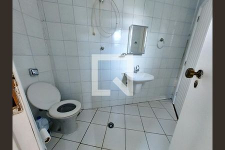 Casa à venda com 350m², 5 quartos e 5 vagasBanheiro Escritório