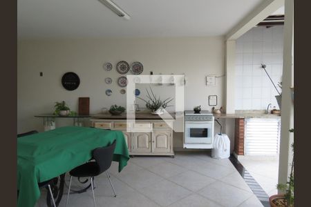 Casa à venda com 350m², 5 quartos e 5 vagasÁrea de Churrasqueira