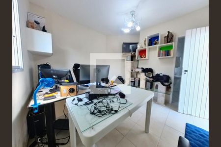 Casa à venda com 350m², 5 quartos e 5 vagasEscritório