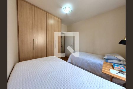 Casa à venda com 350m², 5 quartos e 5 vagasQuarto 3