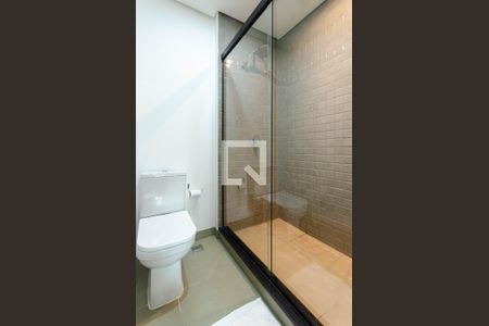 Banheiro de kitnet/studio para alugar com 1 quarto, 34m² em Centro Histórico, Porto Alegre