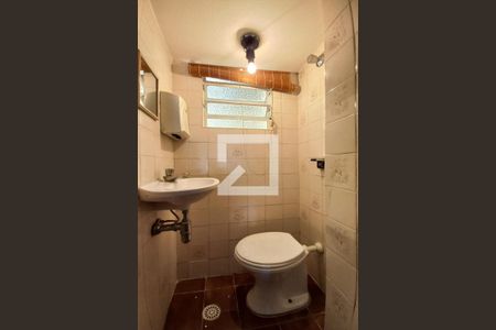 Casa à venda com 258m², 4 quartos e 3 vagas Casa à venda com 258m², 4 quartos e 3 vagasLavabo