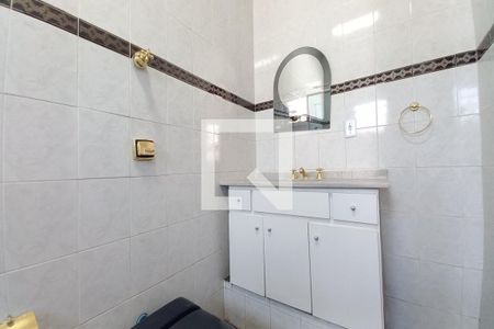Casa à venda com 258m², 4 quartos e 3 vagas Casa à venda com 258m², 4 quartos e 3 vagasBanheiro da Suíte