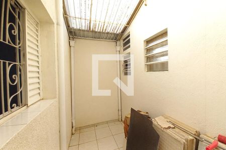 Casa à venda com 258m², 4 quartos e 3 vagas Casa à venda com 258m², 4 quartos e 3 vagasÁrea de Luz