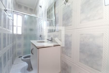 Casa à venda com 258m², 4 quartos e 3 vagas Casa à venda com 258m², 4 quartos e 3 vagasBanheiro Social