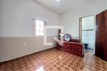 Casa à venda com 258m², 4 quartos e 3 vagas Casa à venda com 258m², 4 quartos e 3 vagasQuarto 2 - Suíte
