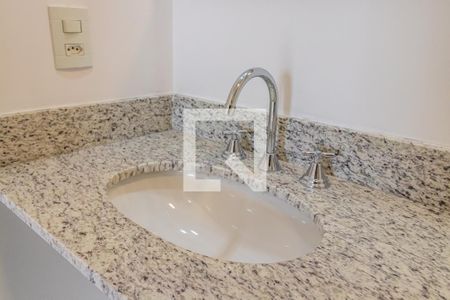 Apartamento para alugar com 76m², 3 quartos e 3 vagas Apartamento para alugar com 76m², 3 quartos e 3 vagasBanheiro da Suíte