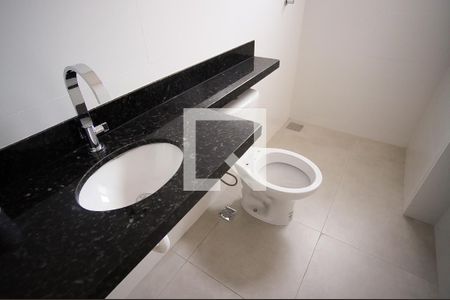 Apartamento à venda com 76m², 3 quartos e 2 vagasBanheiro