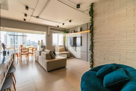 Sala de apartamento à venda com 2 quartos, 69m² em Alphaville Empresarial, Barueri