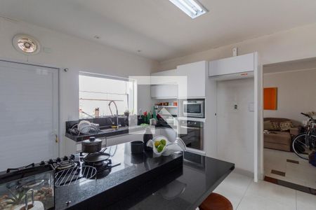 Casa à venda com 230m², 4 quartos e 2 vagasCozinha 