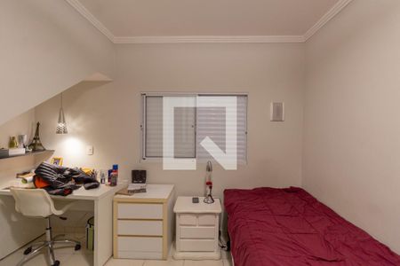 Quarto 1 de casa para alugar com 4 quartos, 230m² em Vila Carmosina, São Paulo