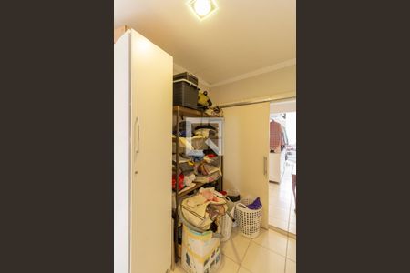 Casa à venda com 230m², 4 quartos e 2 vagasCloset 