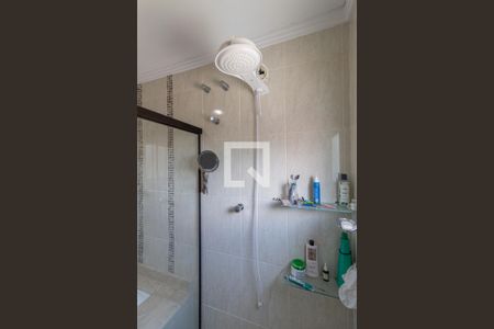 Casa à venda com 230m², 4 quartos e 2 vagasBanheiro Suíte 