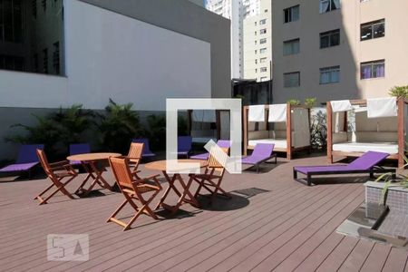Studio à venda com 50m², 1 quarto e 1 vaga Studio à venda com 50m², 1 quarto e 1 vagaÁrea comum - Piscina