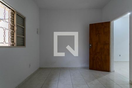Quarto 1 de casa para alugar com 2 quartos, 200m² em Vila Industrial, Mogi das Cruzes