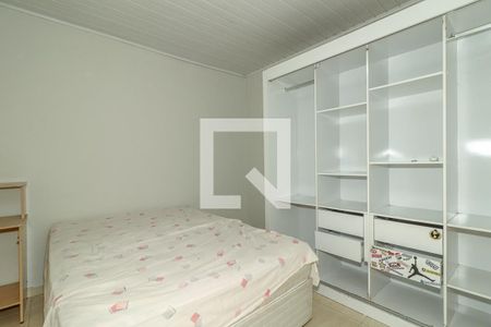 Casa à venda com 300m², 4 quartos e 1 vaga Casa à venda com 300m², 4 quartos e 1 vagaQuarto 4 casa fundos