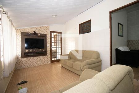 Sala 1 de casa de condomínio para alugar com 3 quartos, 150m² em Ceilândia Sul (ceilândia), Brasília