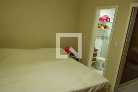 Casa de condomínio à venda com 21m², 3 quartos e 3 vagasSuíte 2