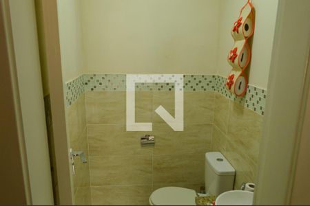 Casa de condomínio à venda com 21m², 3 quartos e 3 vagasLavabo