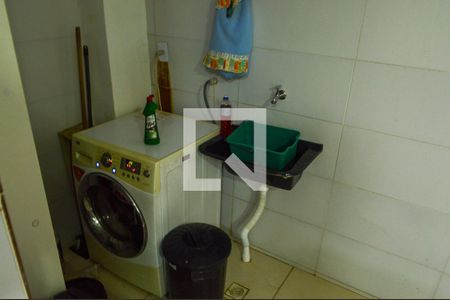 Casa de condomínio à venda com 21m², 3 quartos e 3 vagasÁrea de Serviço